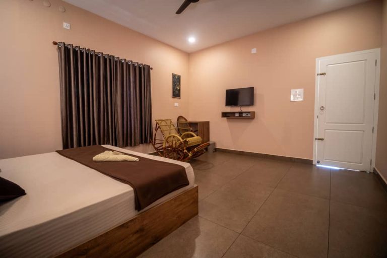 farm-house-marayoor-cottage-inside